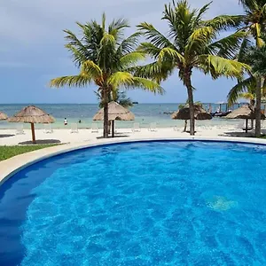  Apartamento Oceanfront At Unique Location